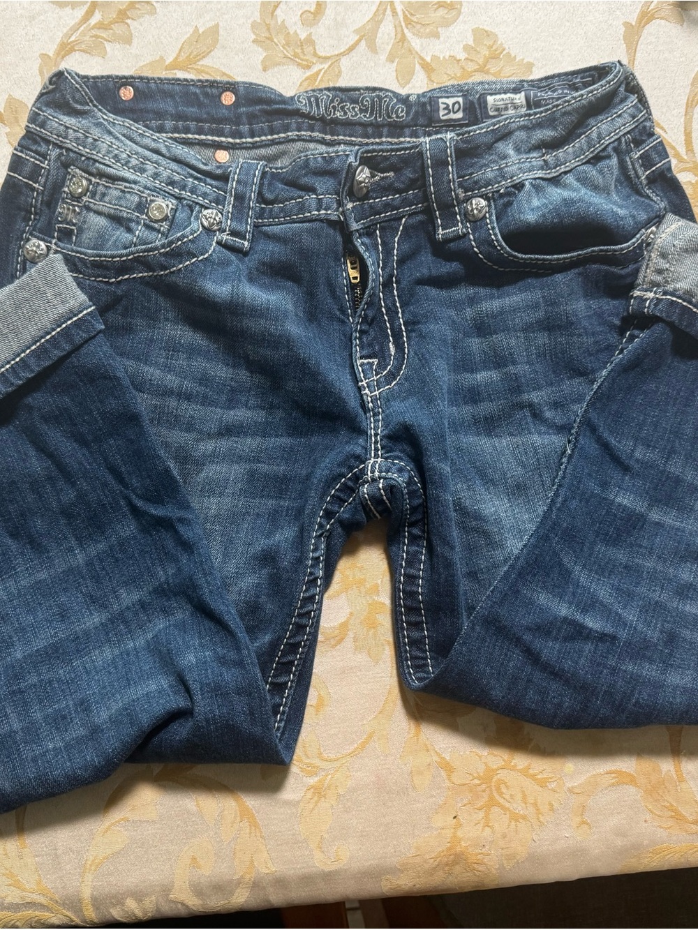 Miss Me Dark Blue Cuffed Capri Jeans with Contrast Stitching size 30